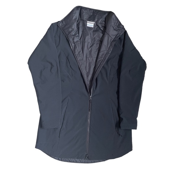 Womenโs Columbia Light Weight Jacket Size Medium - Picture 3 of 6